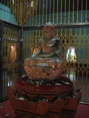 Jade Buddha statue at Shwedagon Paya