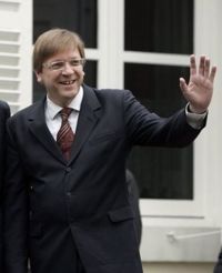 Guy Verhofstadt, Prime Minister since July 1999