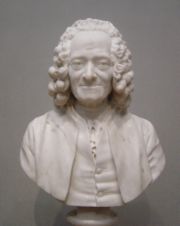 Bust of Voltaire by the artist Antoine Houdon, 1781.