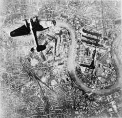Heinkel He 111 bomber over London on 7 Sep. 1940