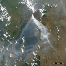 Satellite image of the eruption plume from Nyiragongo in July 2004