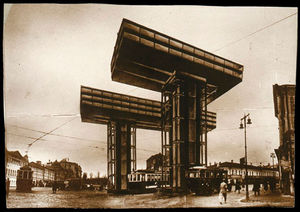 A photomontage of a building designed, but never built, by Lissitzky, Wolkenbügel (Cloud-iron). Lissitzky wrote about the building as being a proposal for a new, "rational architecture," as opposed to the trend towards massive skyscrapers going on at the time, mostly in the United States. See a 3D rendering of the building here (MPEG-1 - 13.25 M)