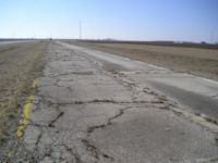 An abandoned early Route 66 alignment in southern Illinois in 2006. (Photo courtesy of Shawn Mariani of otchster.com)