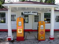 Restored service station in Mt. Olive, IL. (Photo: Patty Kuhn; ©2003 Illinois Route 66 Heritage Project, courtesy of byways.org)