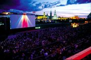 Filmnächte am Elbufer − Film night at the Elbe river banks