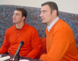 Vitali Klitschko, right, with his brother Wladimir