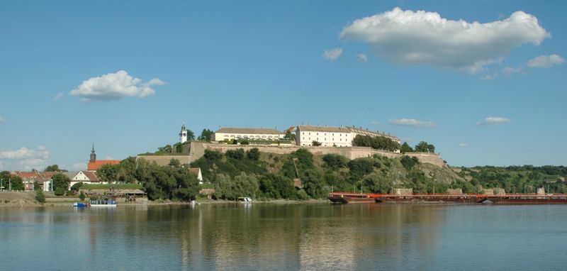 Image:Citadel Petrovaradin.jpg