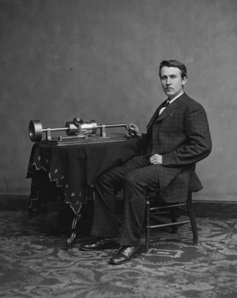 Image:Edison and phonograph.jpg