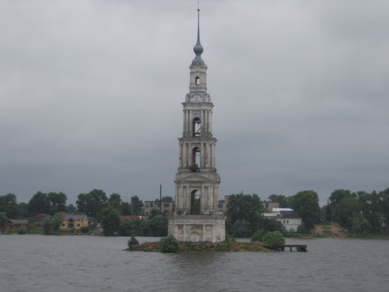 Image:Bell tower in Kalyazin.jpg