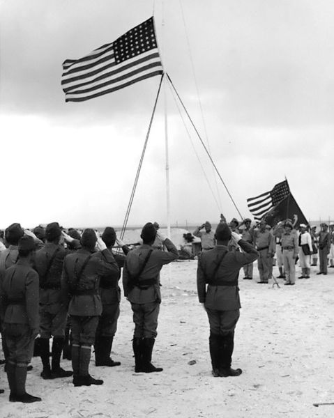 Image:Wake island 1945 surrender.jpg