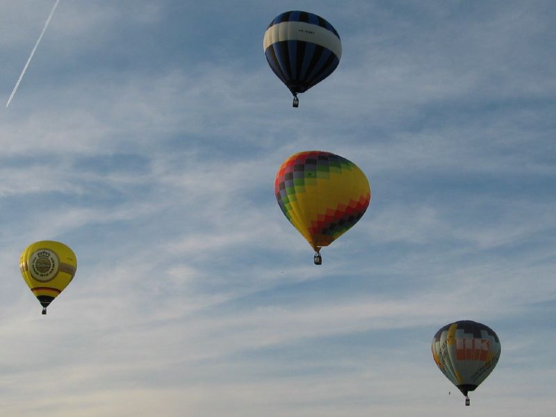 Image:WIM 2004 balloons.jpg