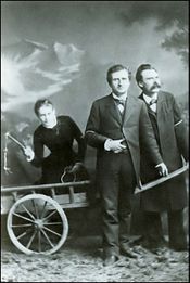 Lou Salomé, Paul Rée and Nietzsche, 1882.