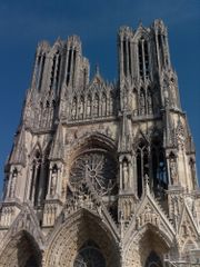 Reims cathedral, traditional site of French coronations. The structure had additional spires prior to a 1481 fire.