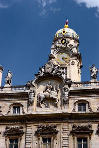 Lyon's 18th century city office.