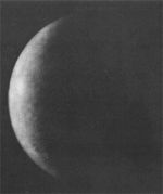 This Mariner 10 view from 4.3 million km is similar to the very best views that can be achieved telescopically from Earth