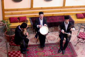 Performing Azeri musicians